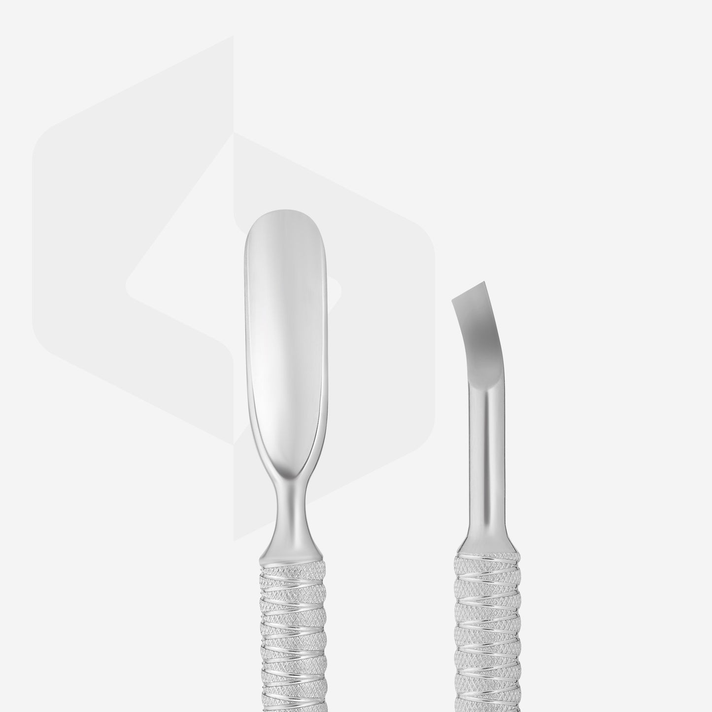 Cuticle pusher EXPERT 30 TYPE 4.2 (rounded pusher and bent blade) image 1