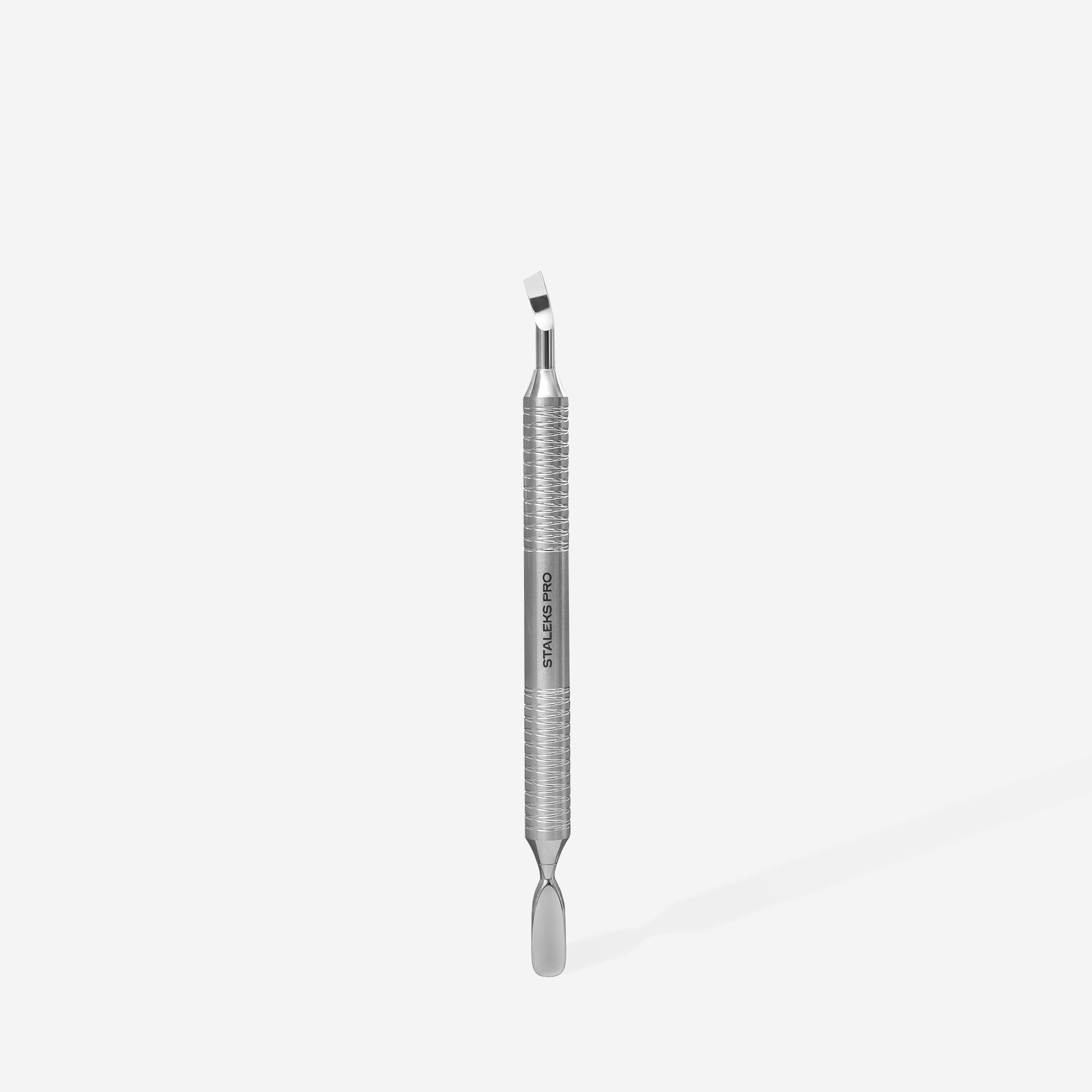 Hollow manicure pusher EXPERT 100 TYPE 4.2 (rounded pusher + blade bent) image 2