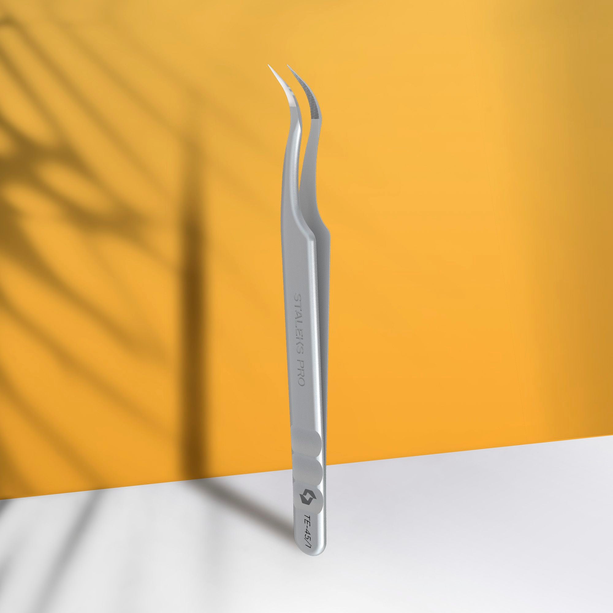 Professional eyelash tweezers with fiber tips EXPERT 45 TYPE 1 (curved) image 0